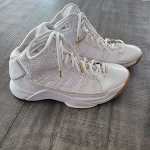 NIKE HYPERDUNK LUX 2016 Size 8 White